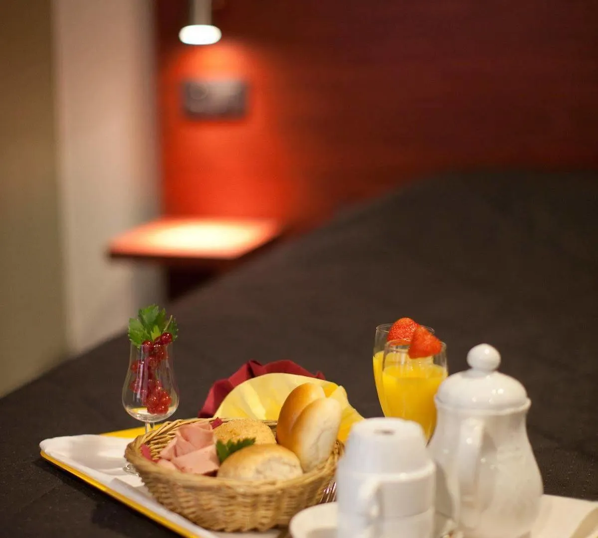 A&O Antwerpen Centraal Hotel